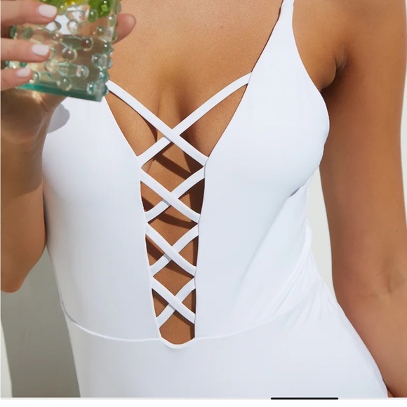 Lulus  Swimsuit - Picture 10 of 10